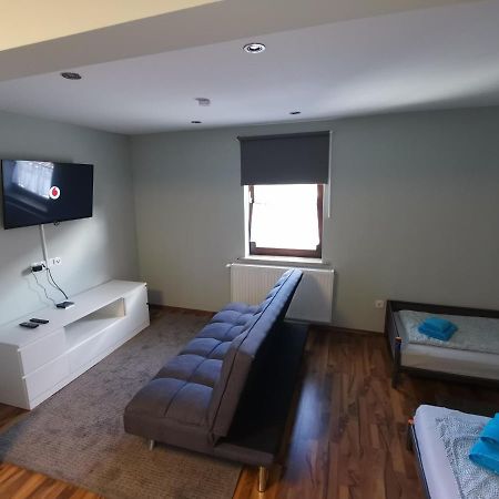 Pension Landgasthof - Iva Гаслох Екстер'єр фото