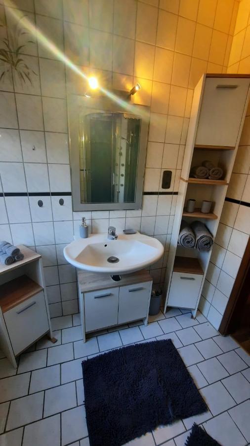 Pension Landgasthof - Iva Гаслох Екстер'єр фото