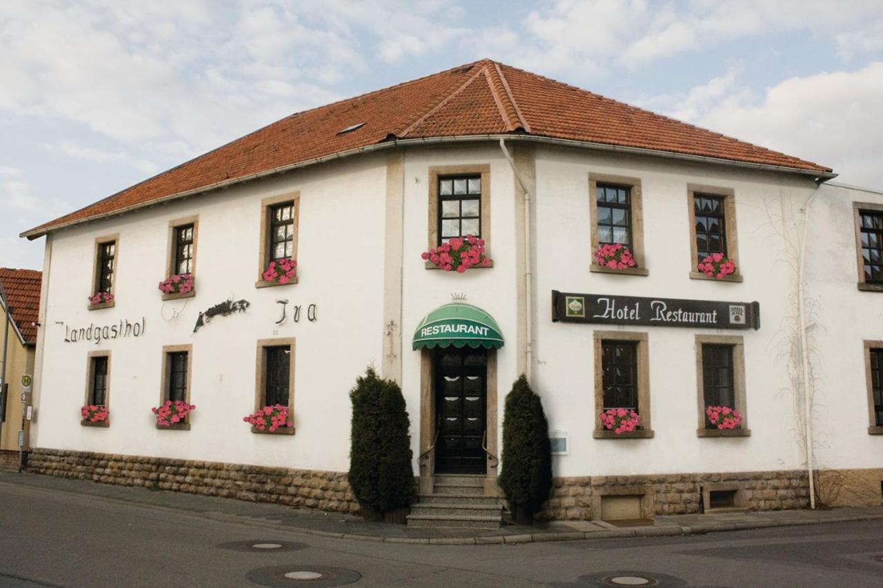 Pension Landgasthof - Iva Гаслох Екстер'єр фото