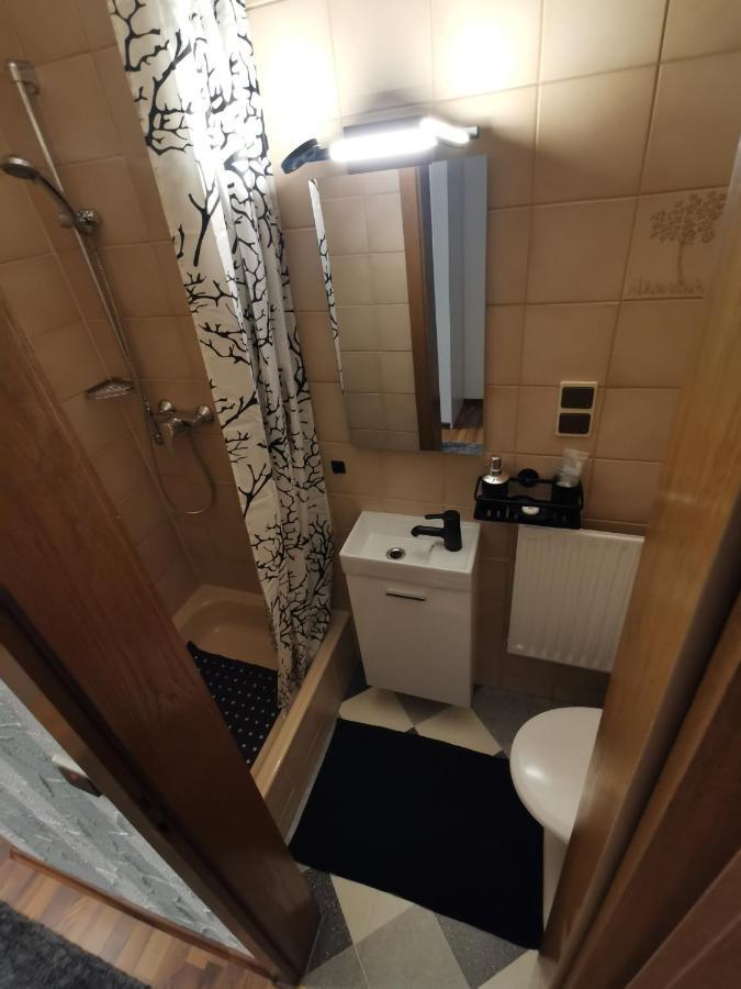 Pension Landgasthof - Iva Гаслох Екстер'єр фото