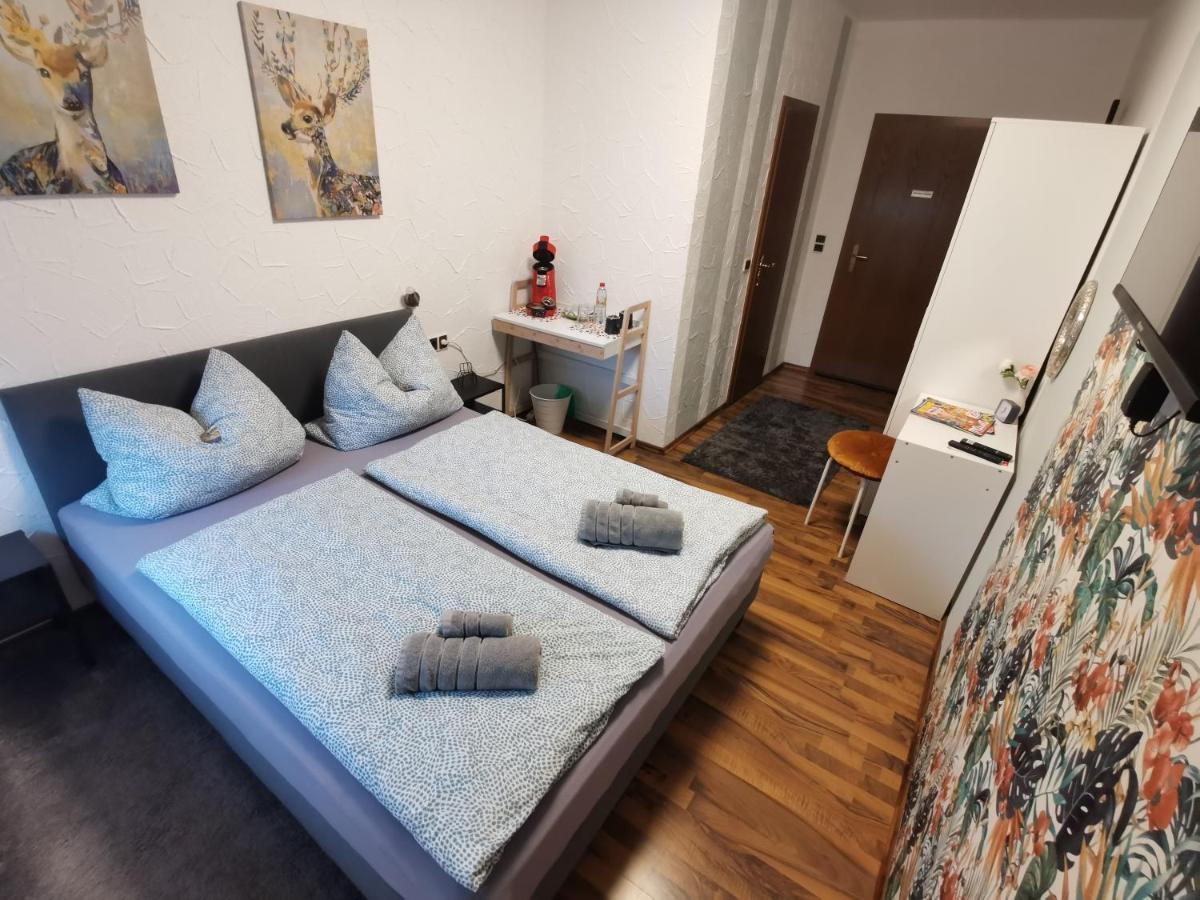 Pension Landgasthof - Iva Гаслох Екстер'єр фото