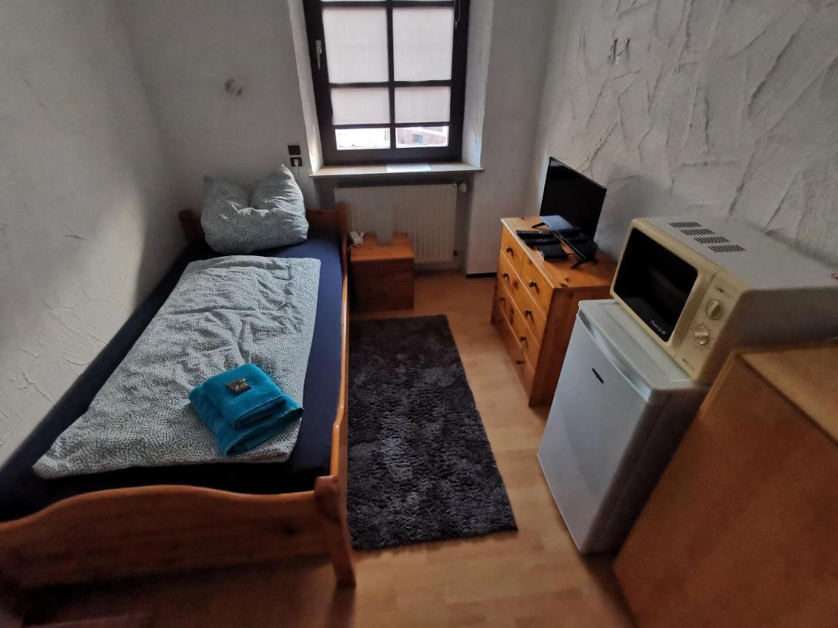 Pension Landgasthof - Iva Гаслох Екстер'єр фото
